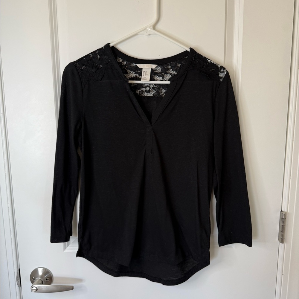 H&M Elegant Black Blouse with Lace Detail